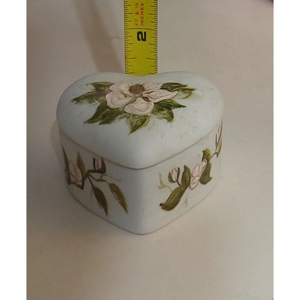 Vintage trinket box
